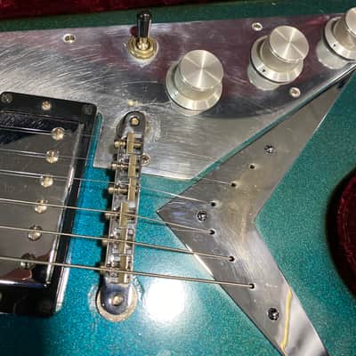 Video! 2002 Gibson '58 Flying V Mahogany Satin Metallic Blue (Aged Green) image 17
