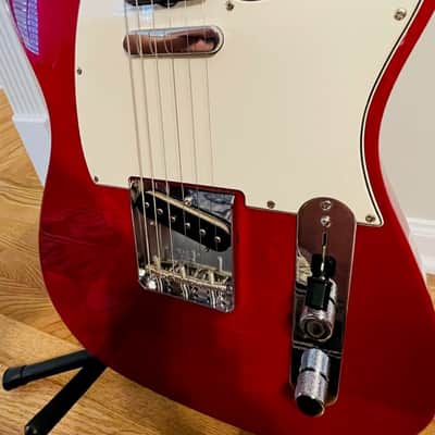 Fender American Vintage II '63 Telecaster 2022 - Present - Crimson Red Transparent image 3
