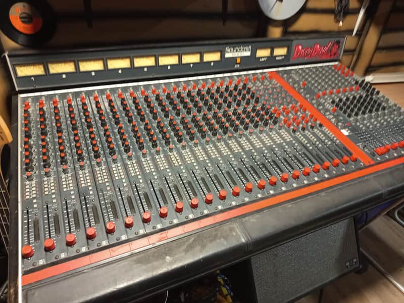 Soundcraft 8000 1985 - Usado pero en buenas condiciones image 1