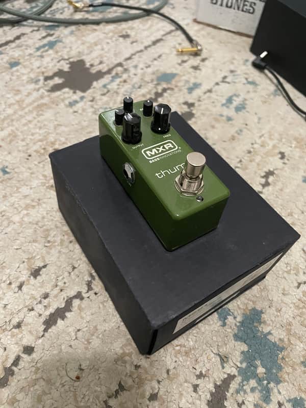 MXR M281 Thump Bass Preamp