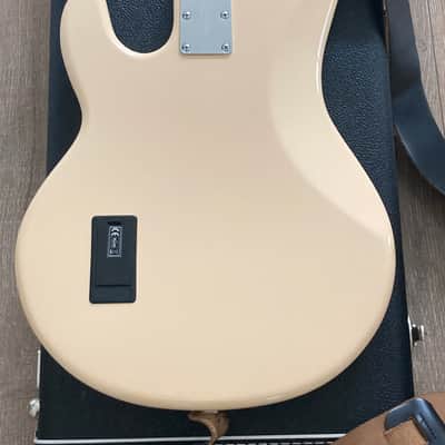 Sterling by musicman StingRay 2022 White image 5