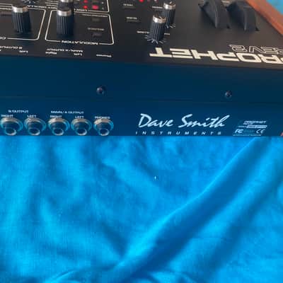 Dave Smith Instruments Prophet Rev 2 8 Voice Sequential image 13