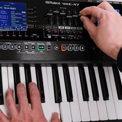 Roland EA7 61-Key Arranger Keyboard image 4