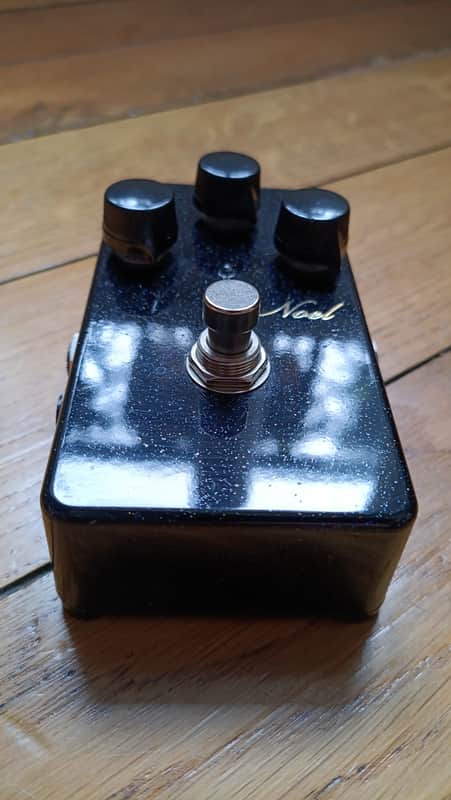 Noel Cornet Revu fuzz pedal, Noir Specialize edition - Russian Big
