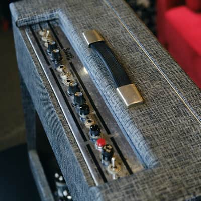 Supro 1965 697T / S6497 Combo Tremolo Valco Thunderbolt 1x15 Combo Guitar amplifier - With Original Jensen Speaker image 13