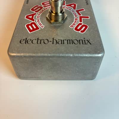 Electro-Harmonix Bassballs Nano Twin Dynamic Envelope Filter - Excellent Condition with Box image 3