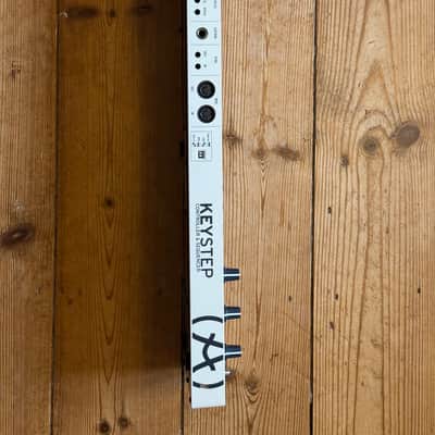 Immagine Arturia KeyStep 37 MIDI Controller 2021 - 2025 - White - 2