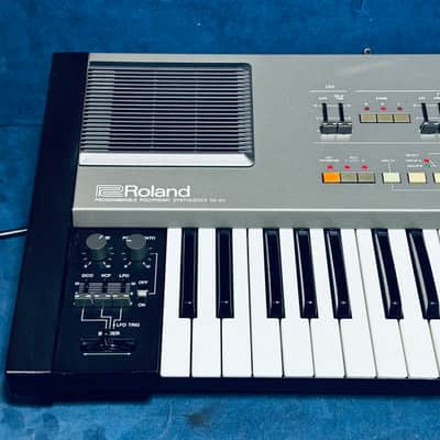 Roland HS-60 Vintage Analog Synthesizer • Juno 106 with Speakers • NEAR MINT • Pro Restoration • Warranty image 2
