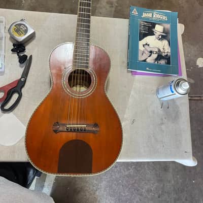 Washburn R319SWKK Solid Spruce/Trembesi Parlor Guitar 2016 - Natural image 2