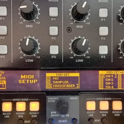 Behringer DDM4000 Pro 5-Channel DJ Mixer w. Sampler & 4x Effects Engines image 2