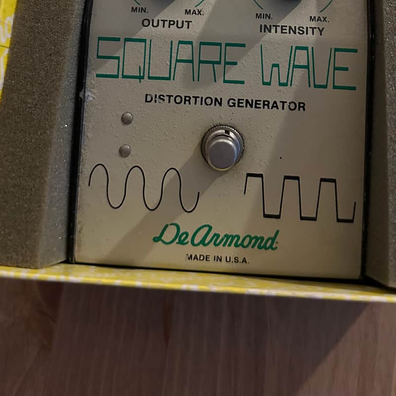 70 s DeArmond Square Wave Distortion Generator Grey