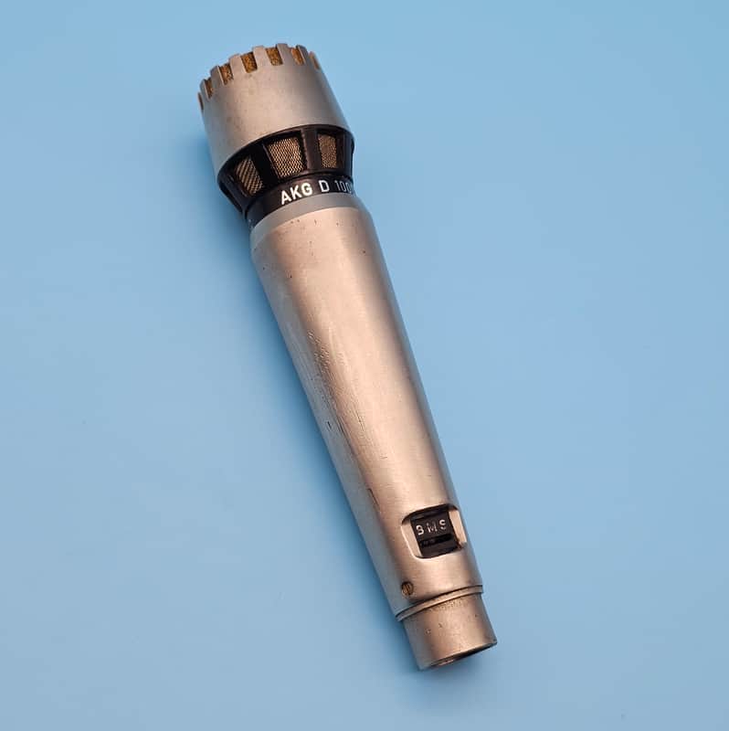 ☆Vintage 1970s AKG D1000E Dynamic Microphone - New Foam & Replacement Capsule Inside image 1
