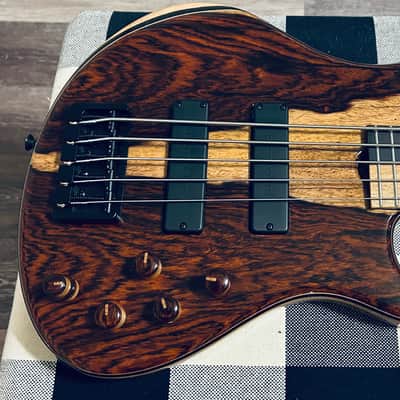 2022 Roscoe SKB3005  Cocobolo sapwood loaded with every option image 2