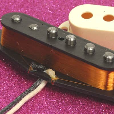 Genuine Fender USA Vintage Stratocaster Strat Left Handed Pickup 0053812000 image 2