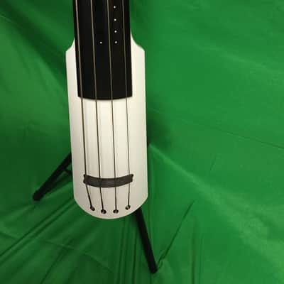 NS Design WAV4 Omni Bass (Excellent Condition)- Brilliant White image 4