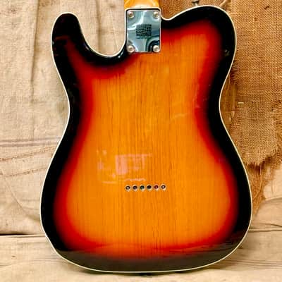 Fender MIJ Traditional 60's Telecaster Custom 2018 - 3 Tone Sunburst image 7