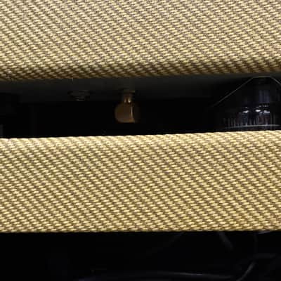 Fender Blues Deluxe 2-Channel 40-Watt 1x12" Guitar Combo 1994 - 1996 - Tweed image 9