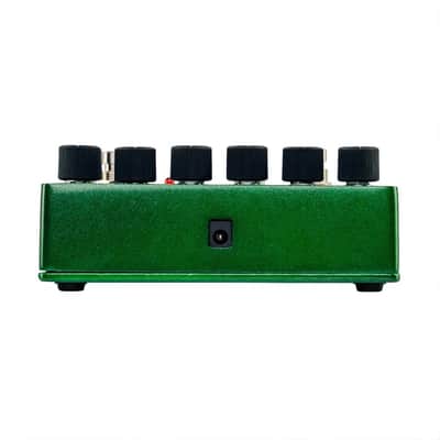 Electro-Harmonix Deluxe Bass Big Muff Pi 2 Fuzz Effect Pedal image 4
