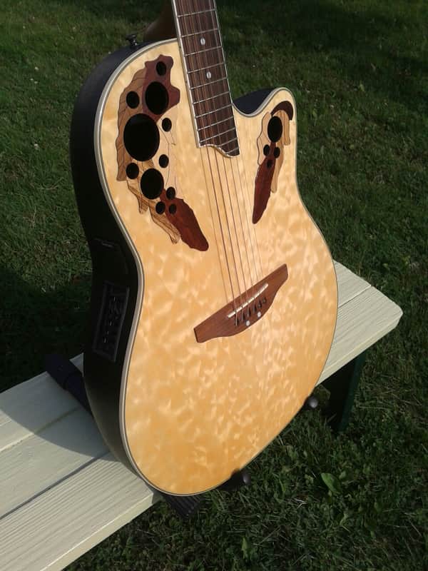 Ovation CP247 Celebrity Deluxe Quilted Maple Acoustic/Electric