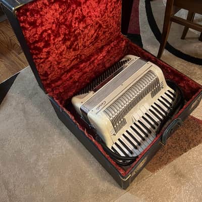 Accordion Carelli Devera - White image 6