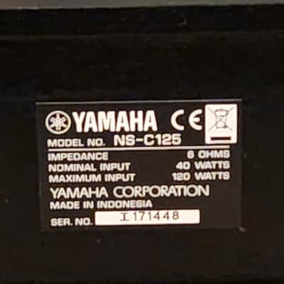 Yamaha Yamaha NS-C125 is a 2-way bass reflex center channel speaker 90s  - Black wood image 5