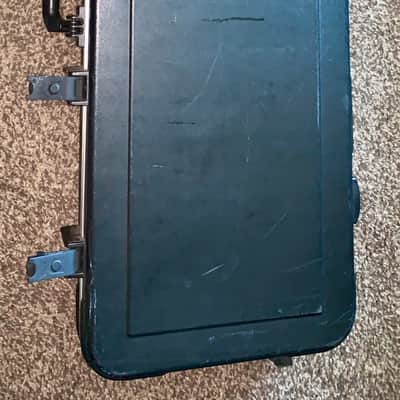 2003 Fender Deluxe Active Jazz Bass electric guitar skb hardshell case image 22