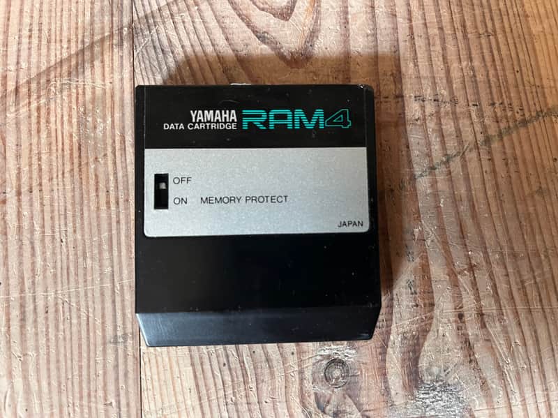 original Yamaha Data Cartridge RAM4 for RX5 RX7 DX7 II DX11 TX802 DMP7/ RAM 4 image 1