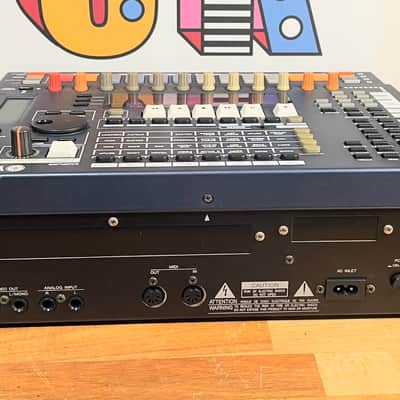 Yamaha SU700 68MB RAM Sampler Sequencer Groovebox image 5