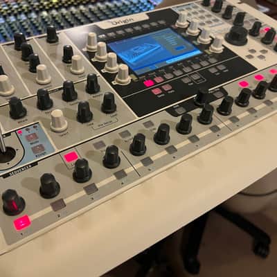Arturia Origin Desktop Virtual Analog Synthesizer 2009 - 2015 - Silver image 2