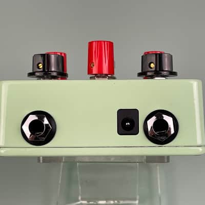 MOTLEY CRUE SOLD OUT Dr. Feelgood 30th Anniversary Guitar Distortion Effects Pedal  RARE Mick Mars 2019 - Sea Foam Green image 8