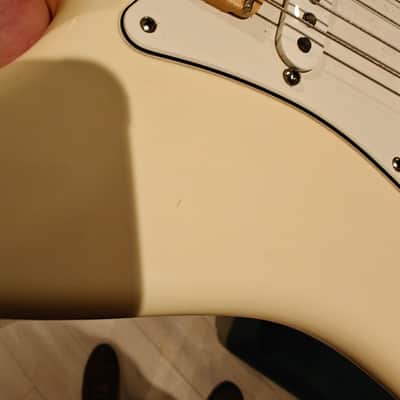 Fender American Special Stratocaster with Maple Fretboard 2018 - Olympic White image 3