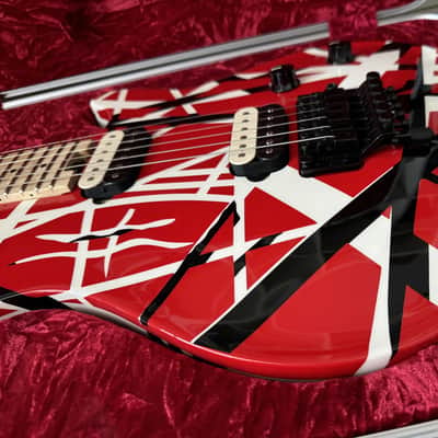 EVH WOLFGANG LIMITED EDITION 2015 - Red - Black - White Striped Eddie Van Halen Custom shop image 7