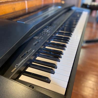 Yamaha Clavinova CVP-30 Electric Piano image 1