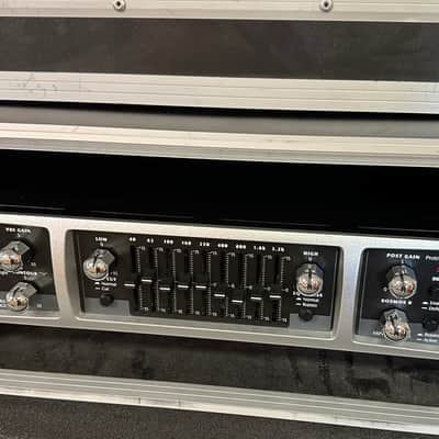 Peavey Tour Series 700w Bass Amp Head 2010s - Silver/Black image 2