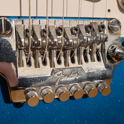 Vintage 1986 Fender Contemporary Series Stratocaster SSS Metallic Blue w/ Fender System I Tremolo System image 7