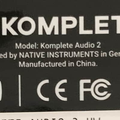 Native Instruments Komplete Audio 2 USB Audio Interface 2019 - Present - Black image 3