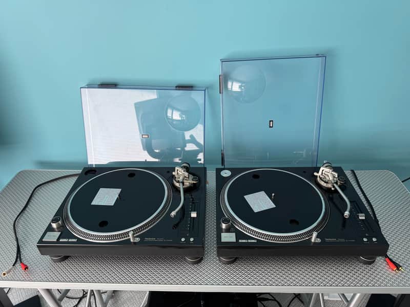 Technics SL-1210 M5G 2000s - Black image 1