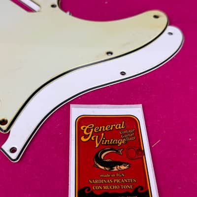 General Vintage Tone 1960’s pickguard for Telecaster ®️ extruded Máster of edad GVT®️ - Aged mint green image 9
