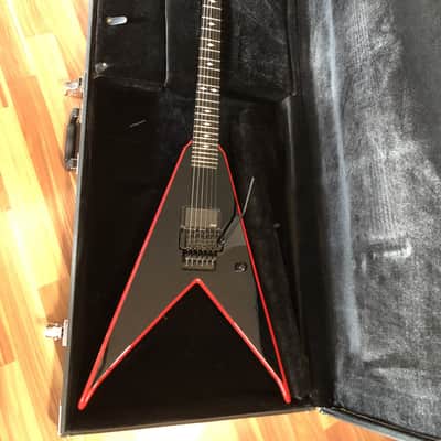 B.C. Rich Jr. V Icon Pat O'Brien Signature image 2