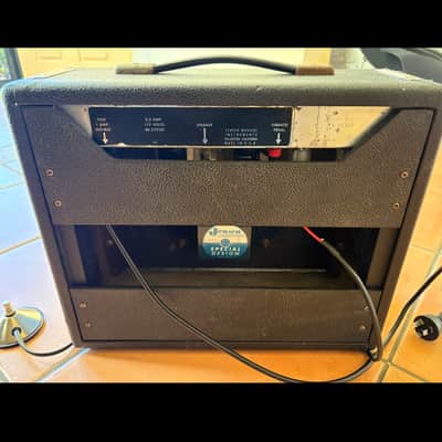 Fender Vibro Champ 1968 - Black with Chrome Face image 4