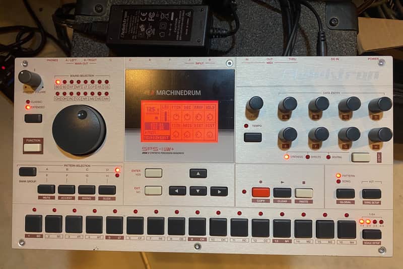 Immagine ELEKTRON MACHINEDRUM SPS-1 UW+ MK II SYNTHETIC PERCUSSION SEQUENCER AND TM-1 MIDI INTERFACE - 1