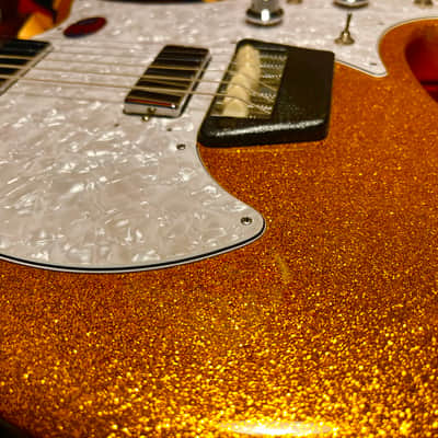 Ovation Breadwinner 1970s - Gold Sparkle Customized Refinished - So Cool image 3