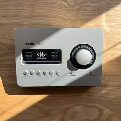 Universal Audio Apollo Solo Thunderbolt 3 Audio Interface 2020 - Present - Silver image 1