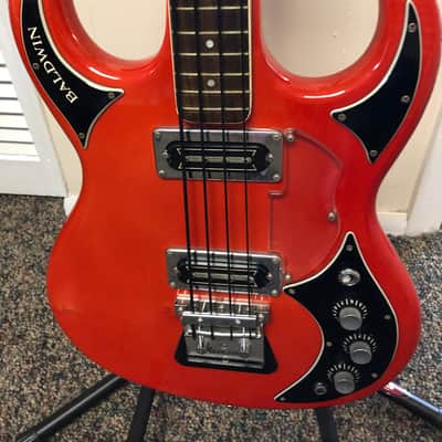 Must sell ... Price drop !!! Baldwin Baby Bison w/Rezotube  1965 Bass with CASE image 3