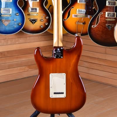 Fender American Professional II Stratocaster Sienna Sunburst image 9