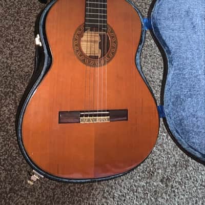Vintage 1970 Hernandis Grade No. 1A classical guitar with Hardshell case image 19