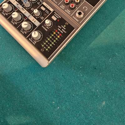 Mackie 402 VLZ3 Premium Mic Line Mixer image 1