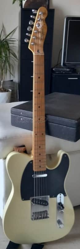 Squier Telecaster 1992-1994 - White image 1