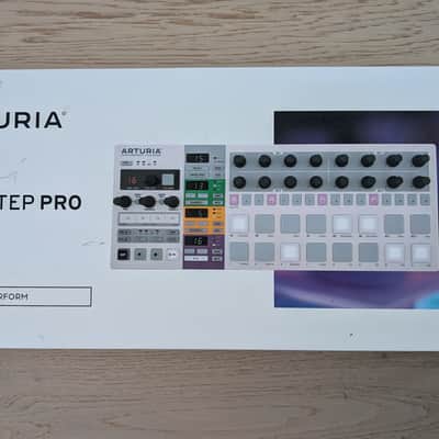 Arturia BeatStep Pro MIDI Controller 2017 - Present - White
