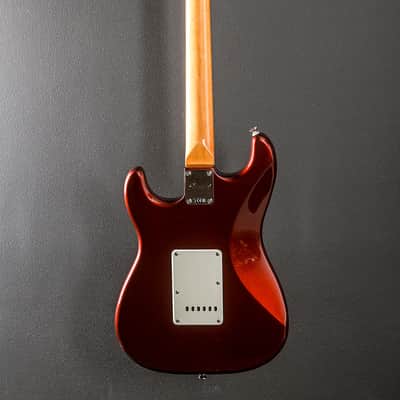 Squier Classic Vibe 60’s Stratocaster - Candy Apple Red image 5